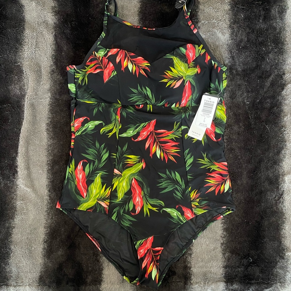 NWT Torrid Active Palm Print One Piece Swimsuit Size 0/L
